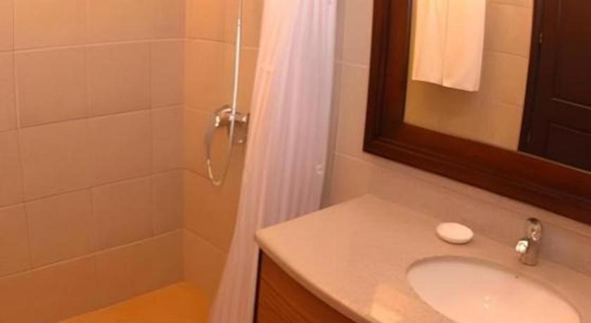 Planta Centro Bacolod Hotel & Residences Екстер'єр фото