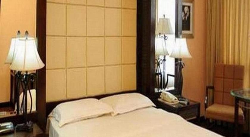 Planta Centro Bacolod Hotel & Residences Екстер'єр фото